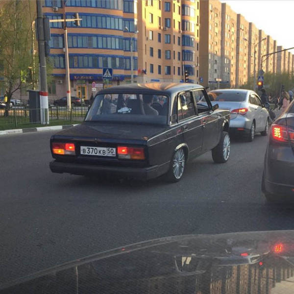 Минутка автомобильного юмора