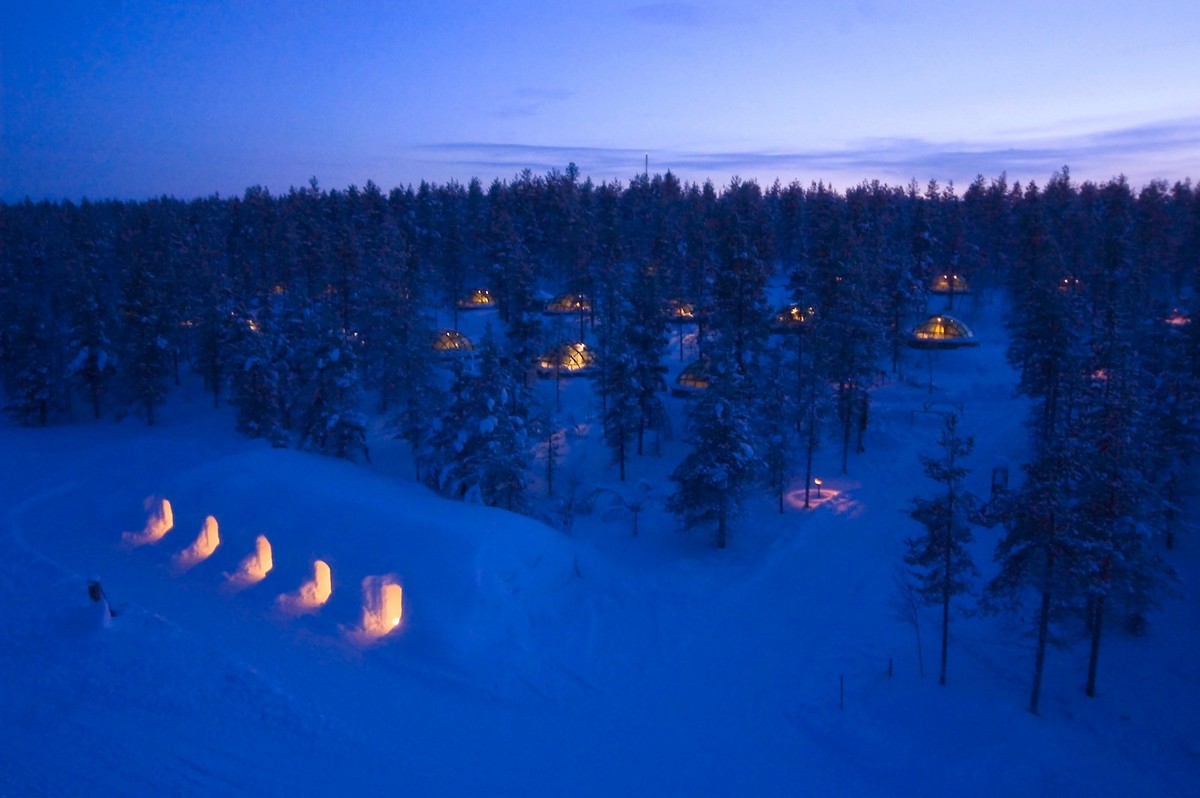 Поразительный финский отель Kakslauttanen
