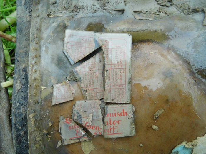 Раскопки немецкого блиндажа в Ленинградской области