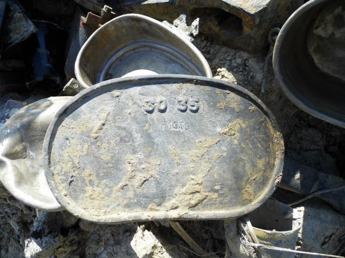 Раскопки немецкого блиндажа в Ленинградской области