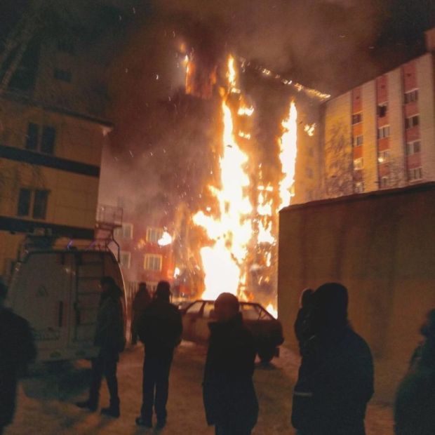 Пожар в многоэтажном доме Тюмени