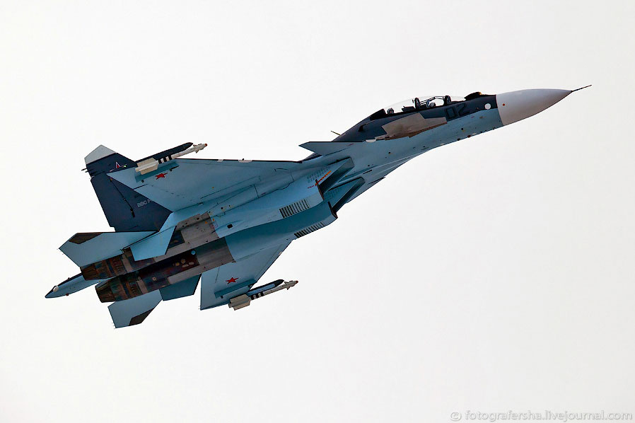Новый истребитель Су-30СМ для ВВС России