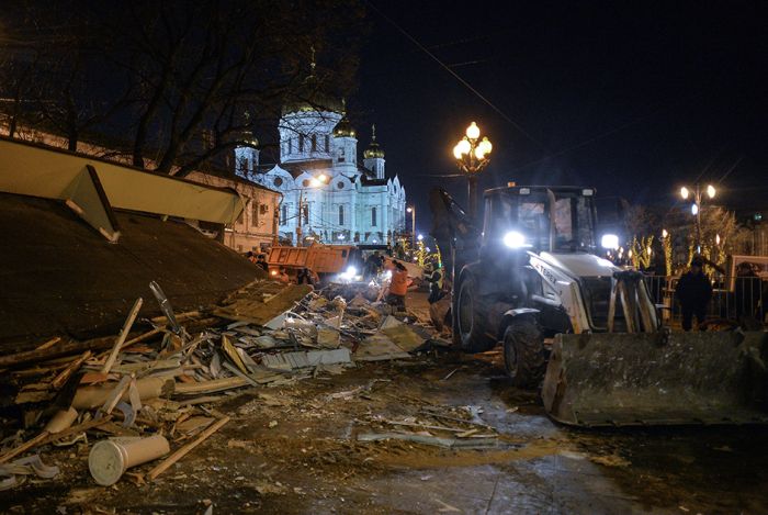 В Москве начался снос ларьков, признанных «опасным самостроем»