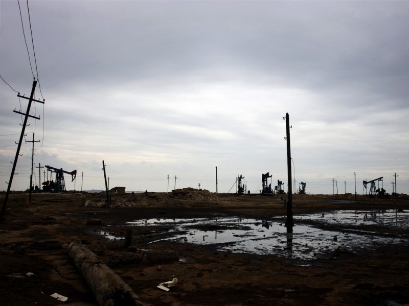 Как пашут добытчики соли и нефти в Азербайджане
