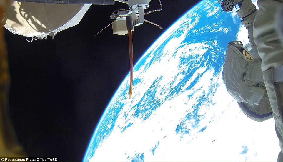Российские космонавты побили рекорд Российские космонавты побили рекорд
