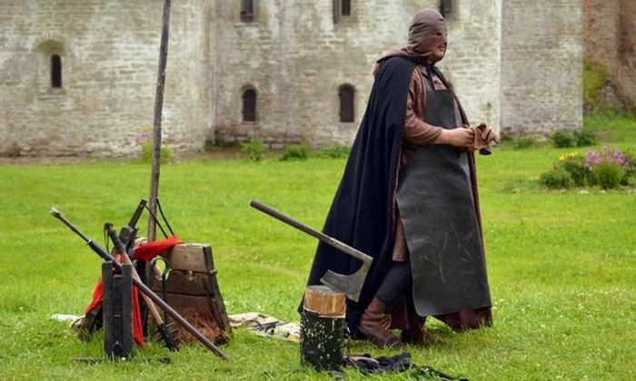 Рабочий инструмент палачей Рабочий инструмент палачей