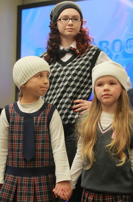 Новая школьная форма от Славы Зайцева (13 фото)