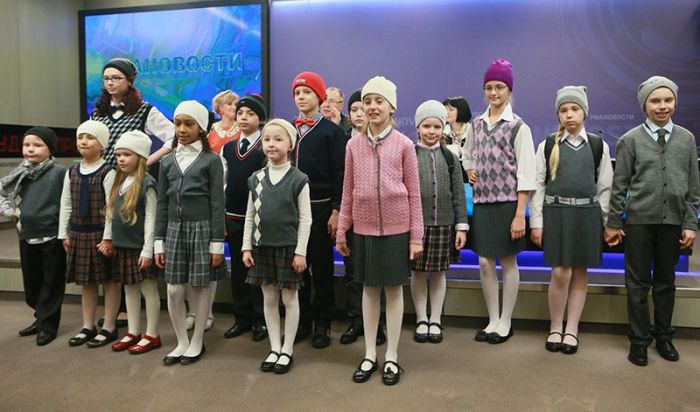 Новая школьная форма от Славы Зайцева (13 фото)