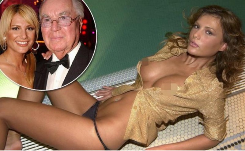 Русскую модель Playboy посадили в тюрьму за незадекларированные подарки 90-летнего любовника Русскую модель Playboy посадили в тюрьму за незадекларированные подарки 90-летнего любовника