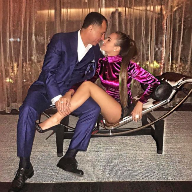 Молдавская модель Ксения Дели и египетский миллионер Оссама Аль-Шариф отпраздновали годовщину свадьбы