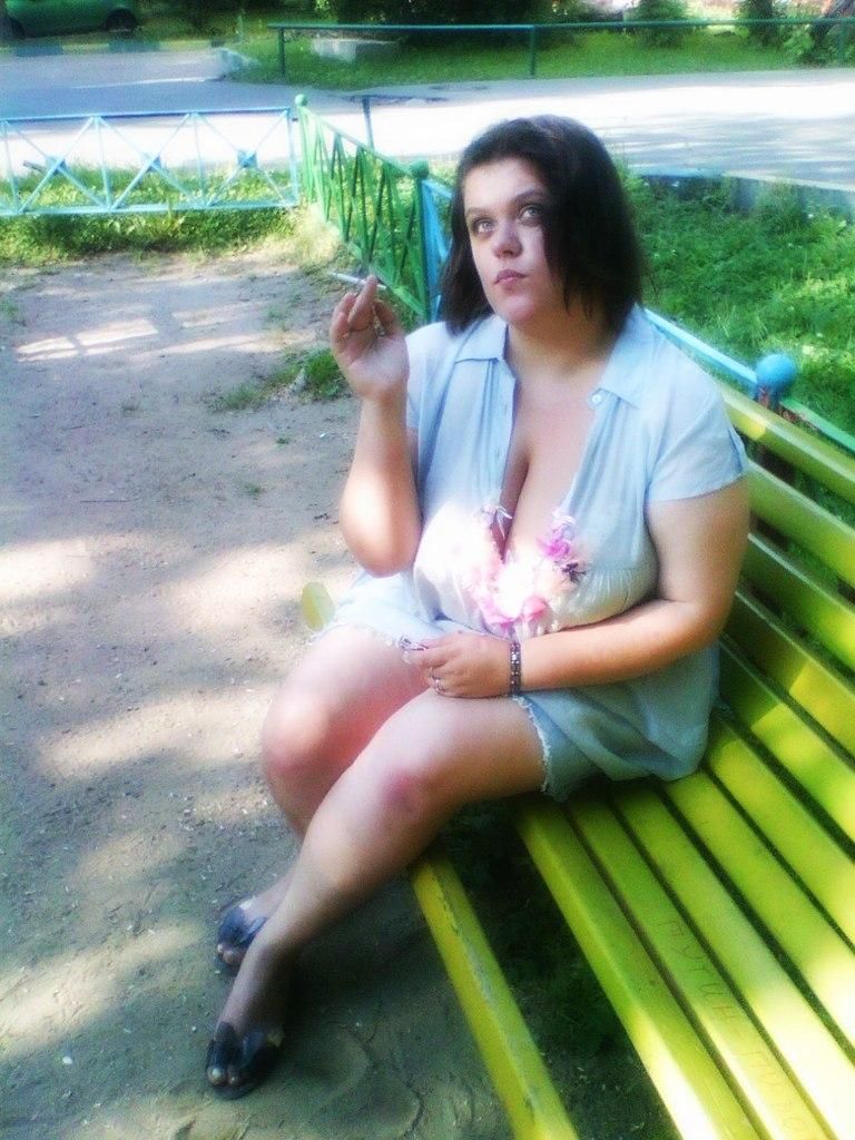 Знойная Эммануэль из ВКонтакте с внушительными персями