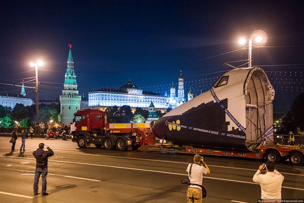 Как перевозили Буран на ВДНХ Как перевозили Буран на ВДНХ