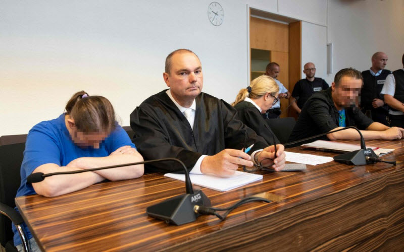 Немка продала 9-летнего сына педофилам Немка продала 9-летнего сына педофилам