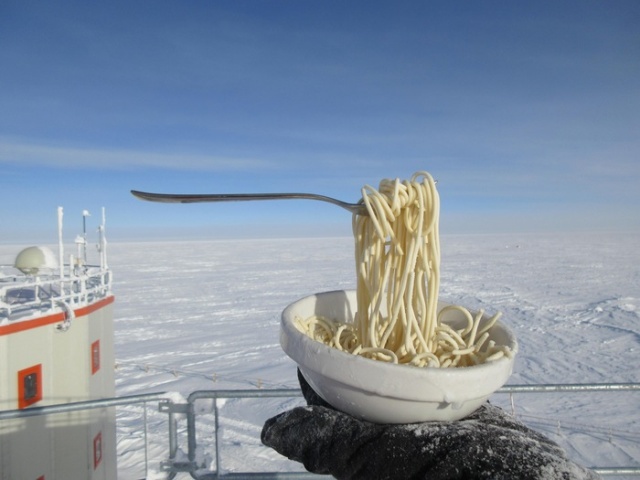 Еда на морозе в -60 градусов