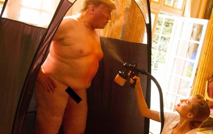 Двойник Трампа развлекается в Белом доме