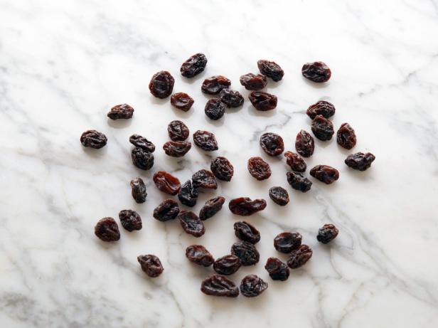 Сколько полезной и здоровой пищи в 100 калориях