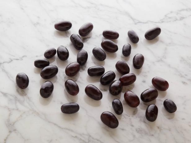 Сколько полезной и здоровой пищи в 100 калориях