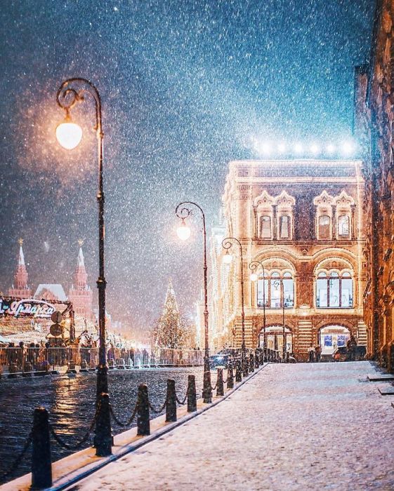 Предновогодняя Москва