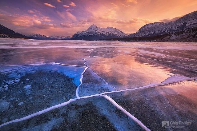 Замерзшая вода