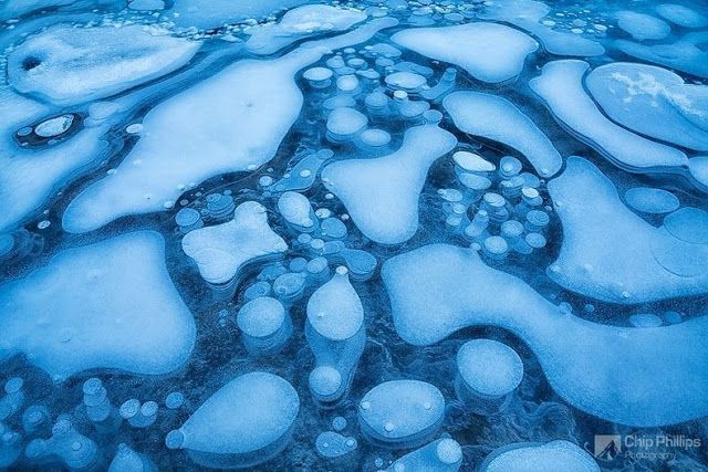 Замерзшая вода