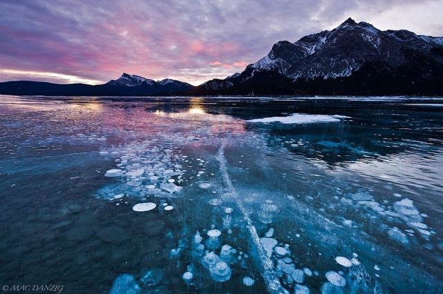 Замерзшая вода