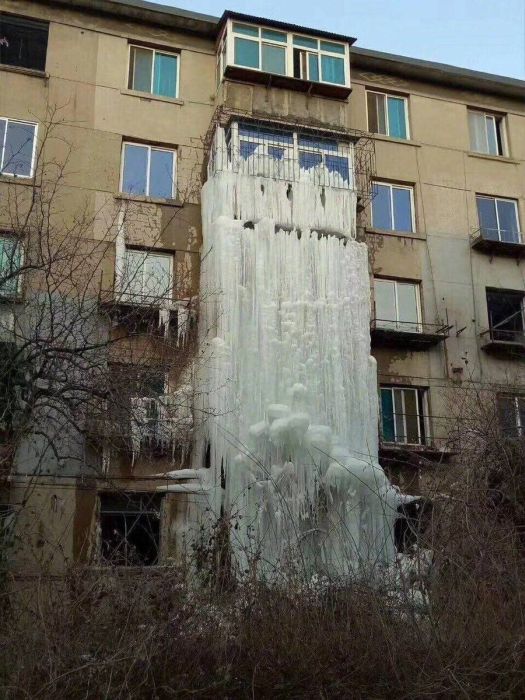 Странные и забавные фото с российских просторов