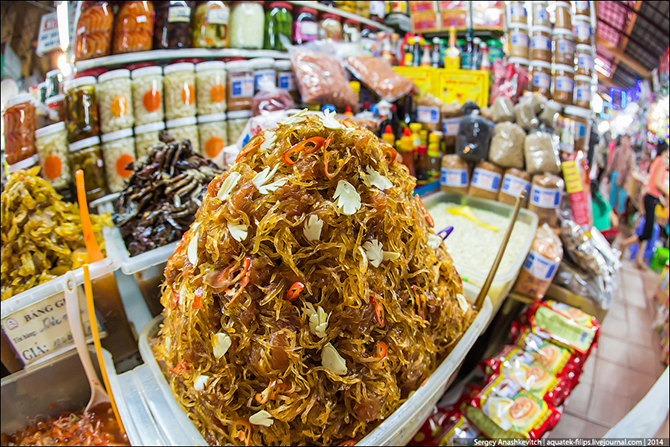 Прогулка по продуктовому рыноку Сайгона Прогулка по продуктовому рыноку Сайгона