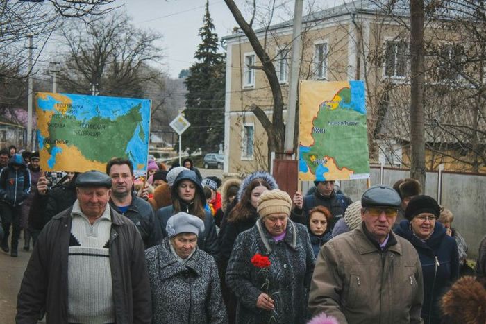 Захоронение останков советского солдата