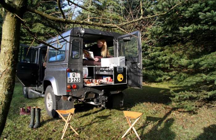 Новый Land Rover Defender, который смог стать домом на колесах