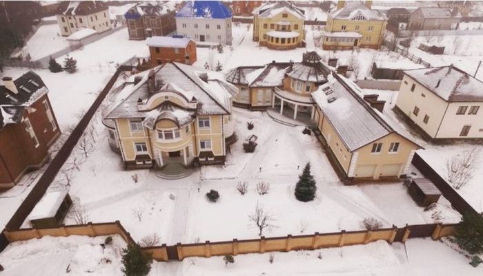 Роскошная жизнь задержанного генерала МВД Вячеслава Варчука