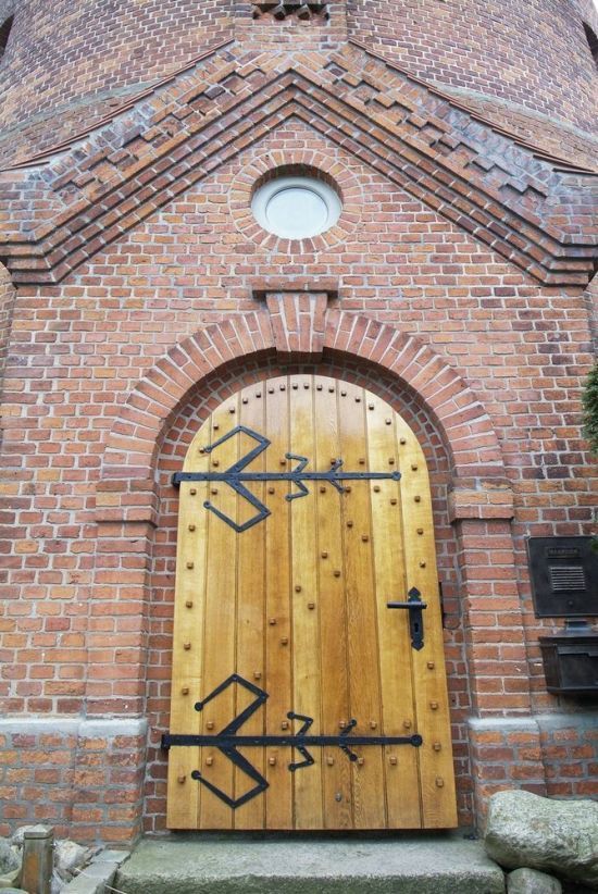 Дом в водонапорной башне