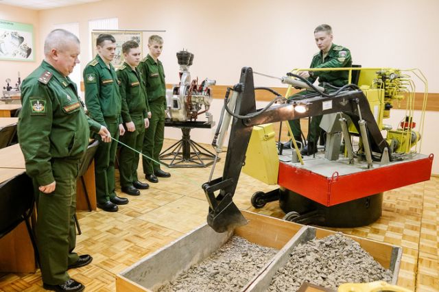 Военный институт Железнодорожных войск - место, где осуществляются мечты всех мальчишек