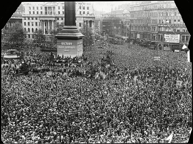 Как 70 лет назад праздновали победу в Великобритании