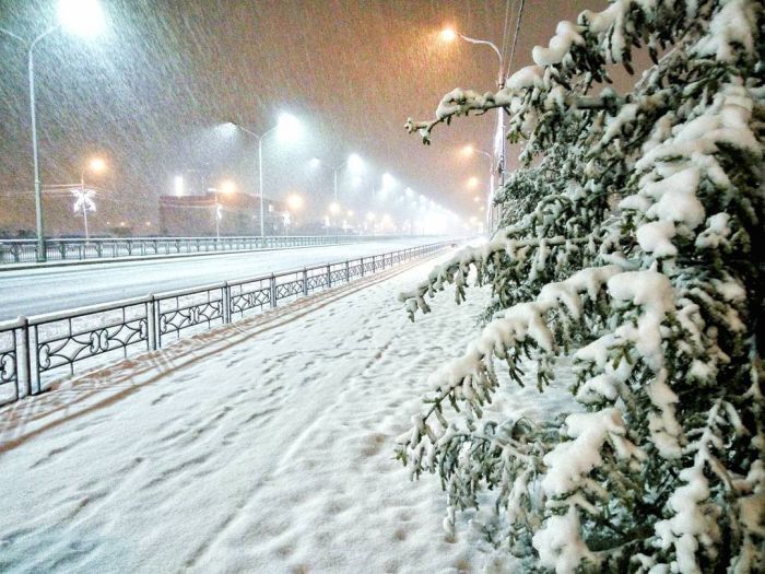 Последствия сильного снегопада в Красноярске
