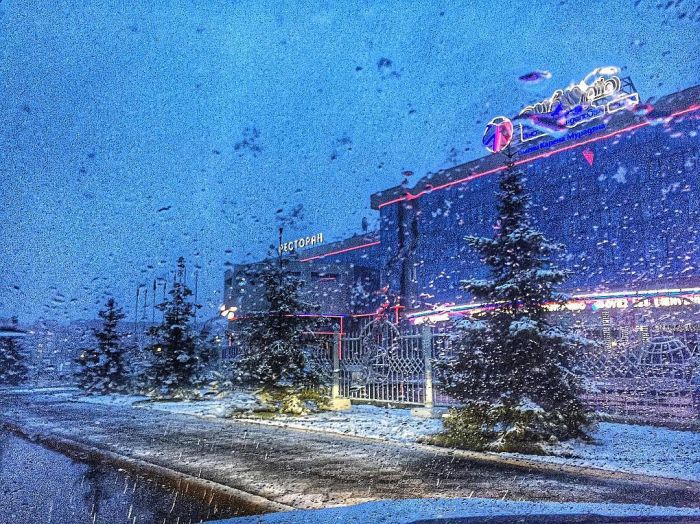 Последствия сильного снегопада в Красноярске
