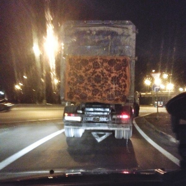 Да что ты знаешь о роскоши, если на твоей стене нет ковра?