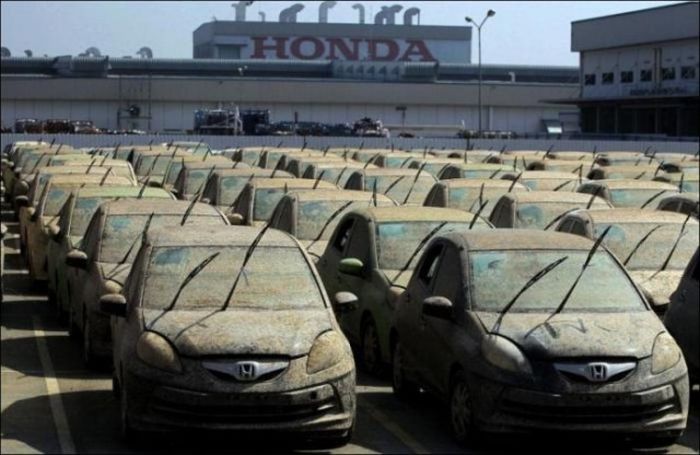 Компания Honda утилизирует новые автомобили