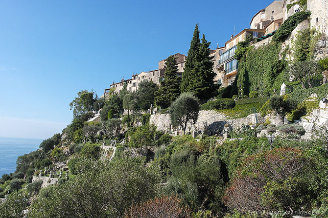 Прогулка по богемному поселку Эз