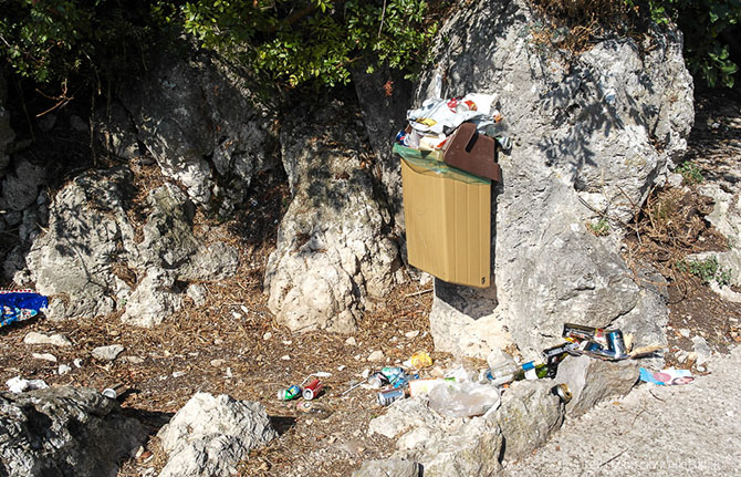 Прогулка по богемному поселку Эз