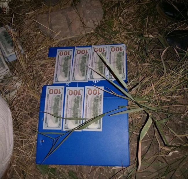 Киевский судья Николай Чаус получил взятку в трехлитровой банке