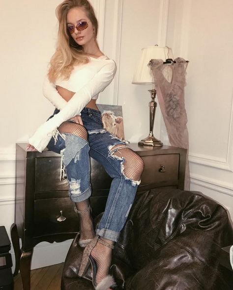 Елизавета Пескова на фото в Instagram