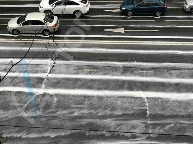 Дорожная разметка в Белгороде не пережила дождь