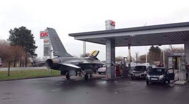Странности, которые можно увидеть на заправках