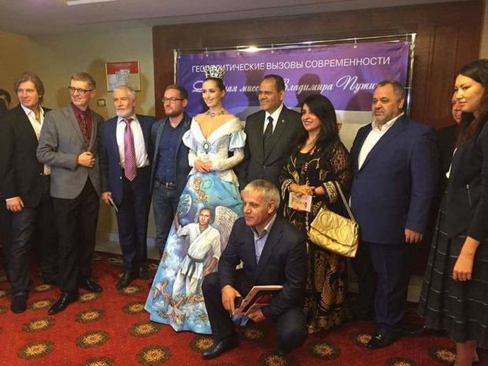 Странная мода теперь и в России