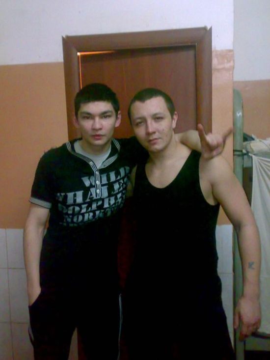 Как убийцы отбывают срок (12 фото)