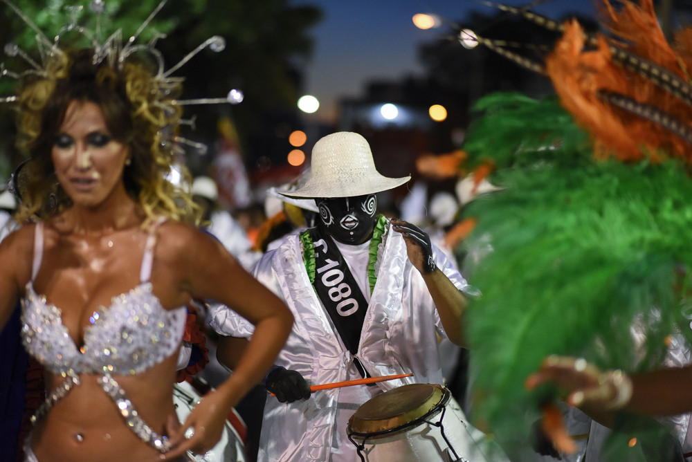 Карнавал "Las Llamadas" в Уругвае