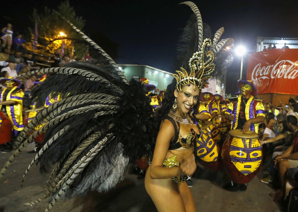 Карнавал "Las Llamadas" в Уругвае