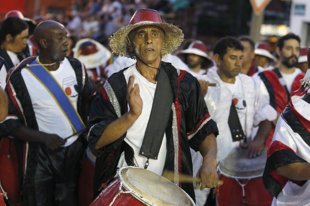 Карнавал "Las Llamadas" в Уругвае