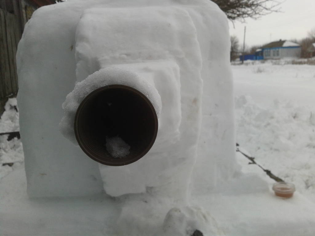 Множество танков появились в огородах россиян