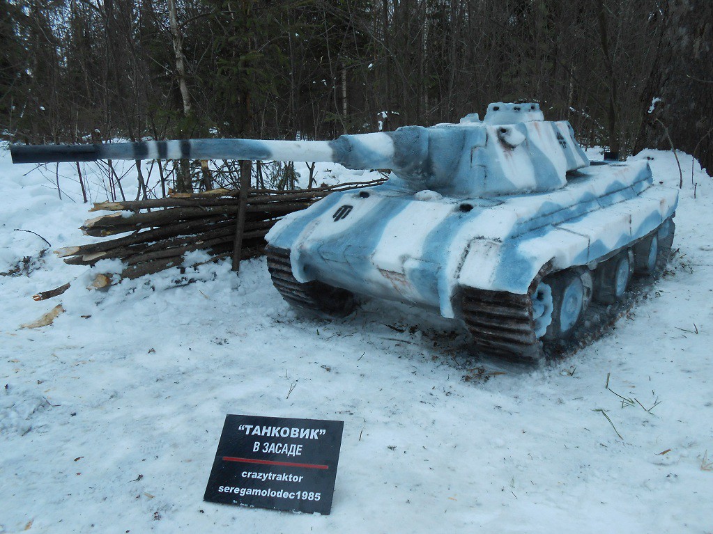 Множество танков появились в огородах россиян